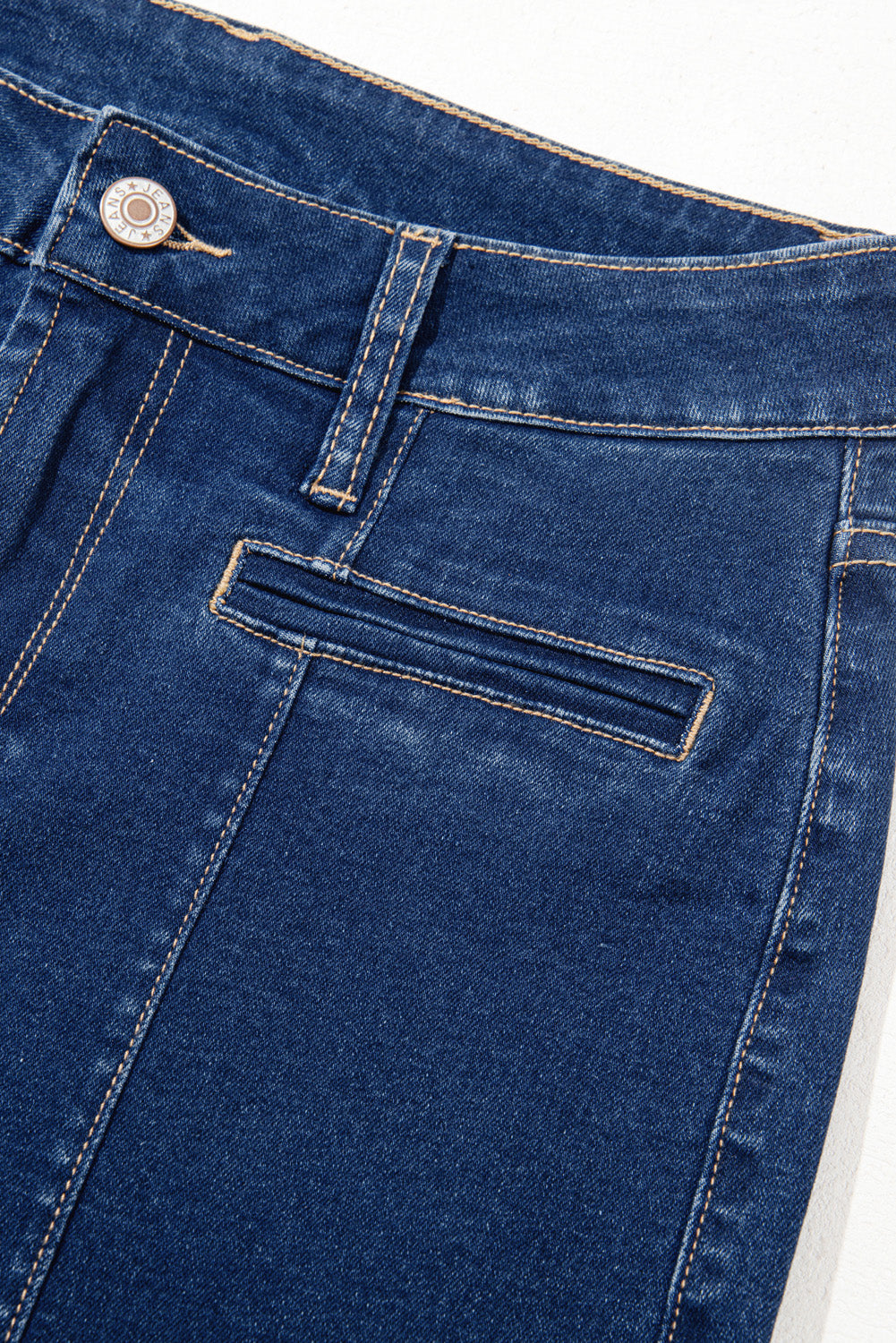 Threaded Pear Ayleen Center Seam Deep Wash Straight Jeans