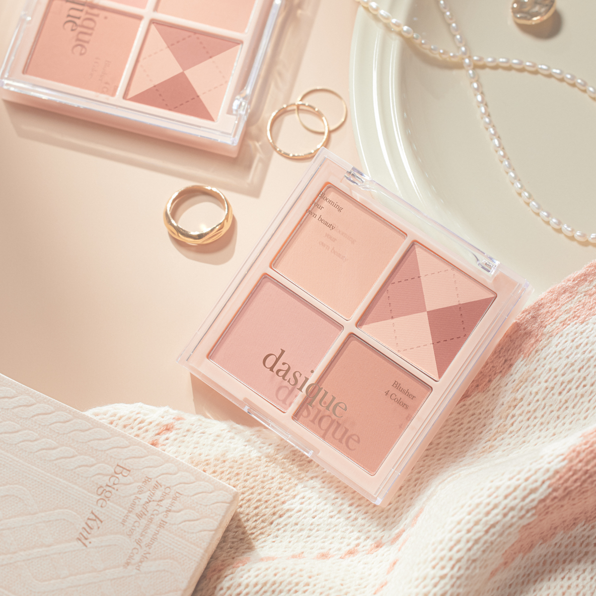 Blending Mood Cheek #04 Beige Knit