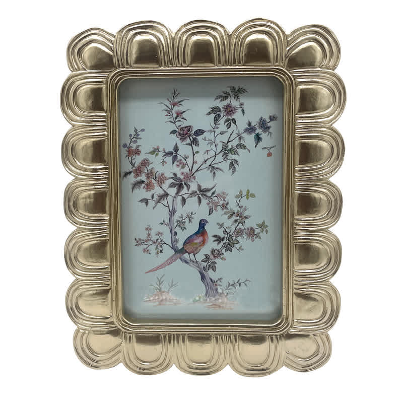 Gold Scalloped Picture Frame