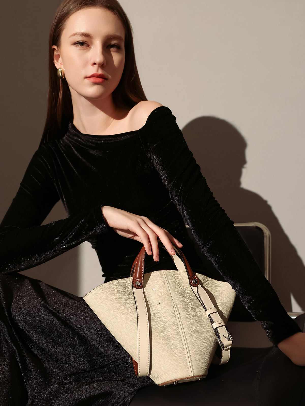 Taormina Trapezoid Top Handle Bag