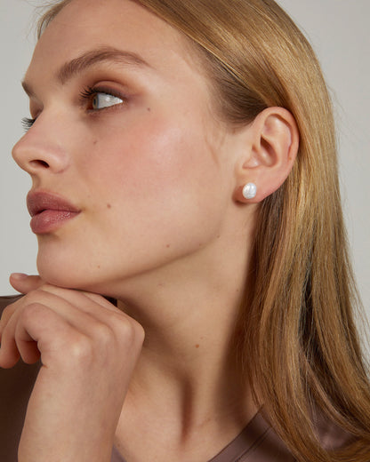 Grit Bold Stud Earrings