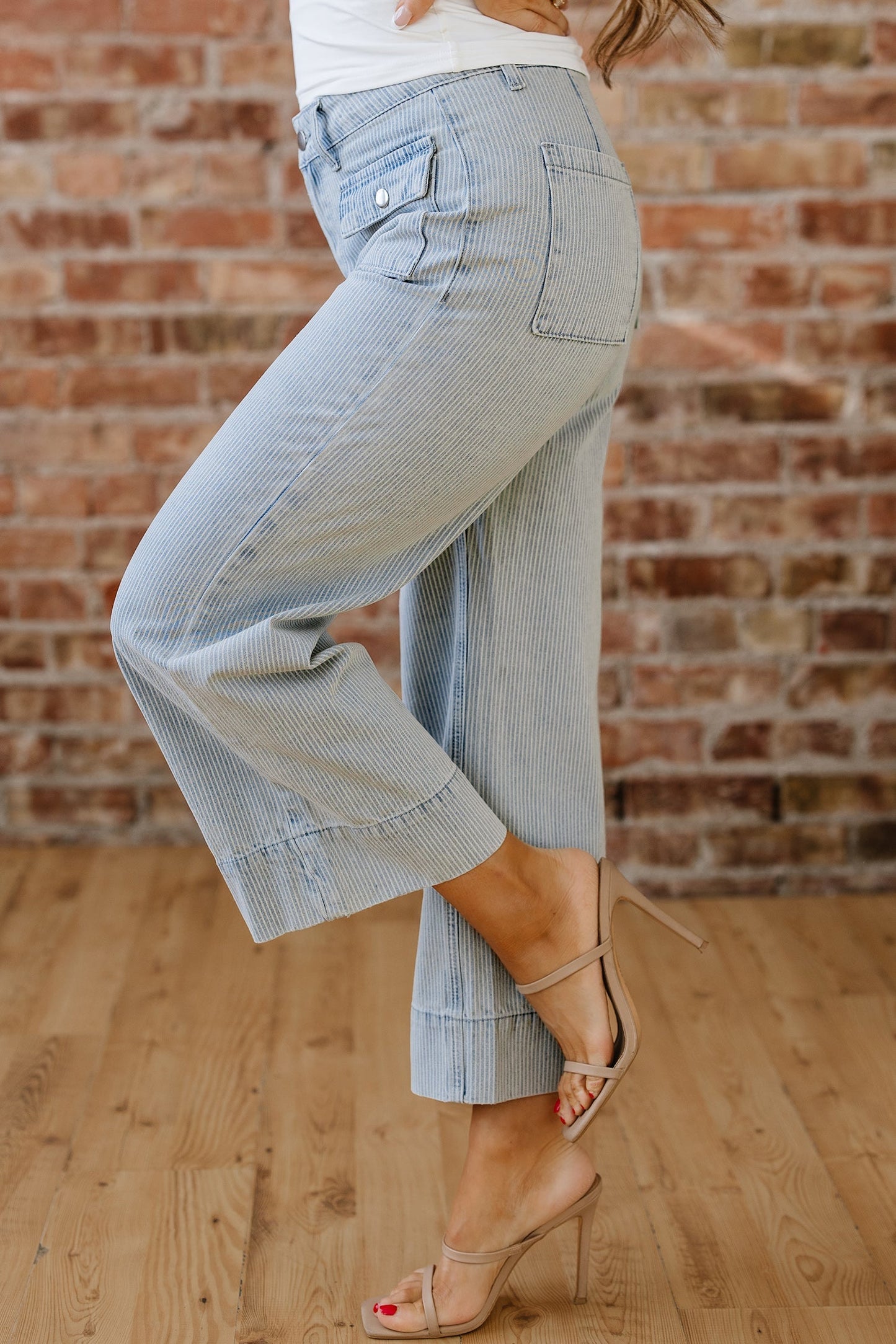 Threaded Pear Eve Hem Wide Leg Jeans