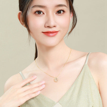 Magnetic Folding Heart-Shaped Clover Necklace | 2-in-1 Four-Leaf Clover & Heart Pendant | High-Sense Love Clavicle Chain | Trendy Openable Heart Choker Gift | 2026 High-Fashion Transformative Women’s Jewelry