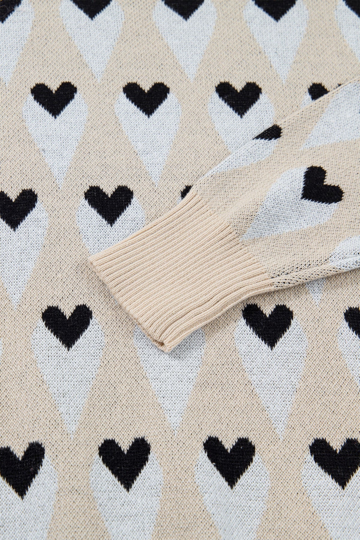Brynlee Geometric Heart Print Ribbed Trim Loose Sweater