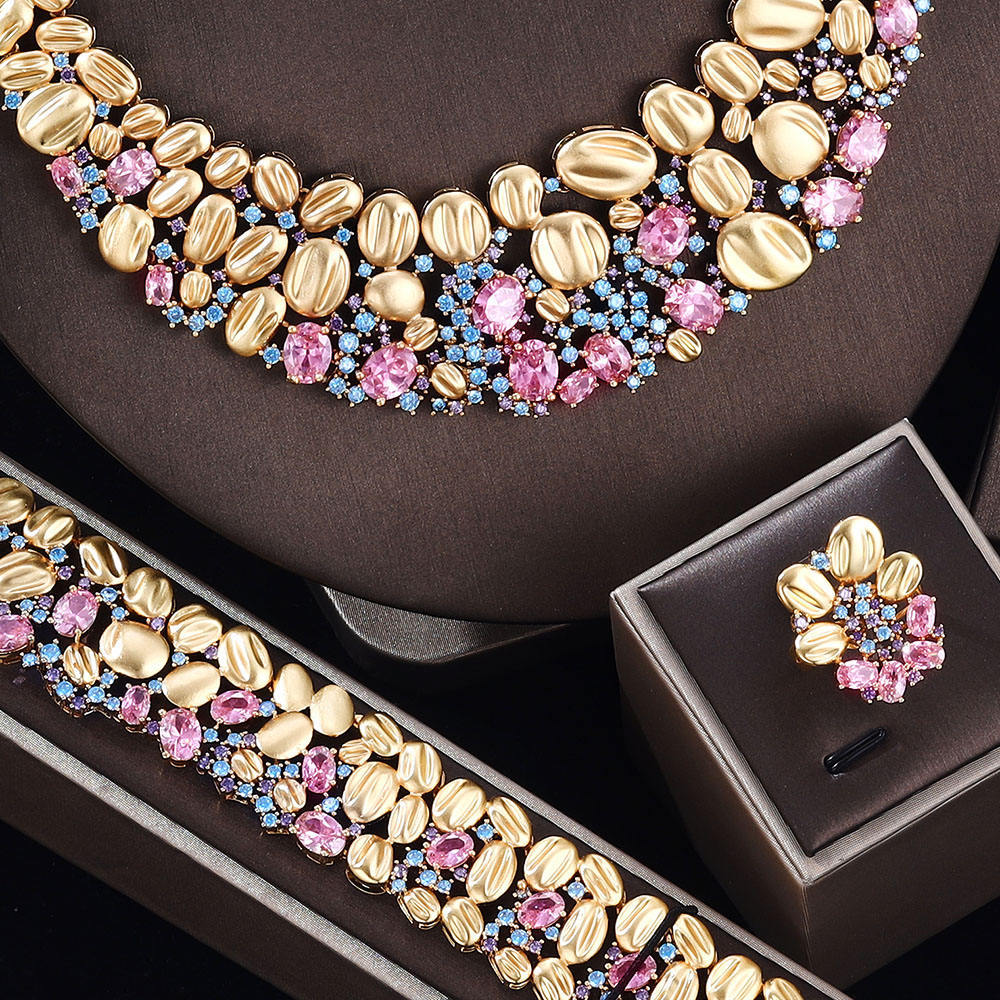 Luxurious Exaggerated Bridal Jewelry Set | Bold Statement Necklace & Earring Wedding Suite | Fashionable High-Impact Crystal Jewelry for Brides | Grand Gala Jewelry Set