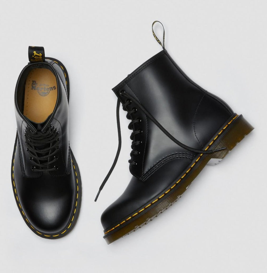 Dr. Martens Men's 1460 Smooth Leather Lace Up Boot Sneakers
