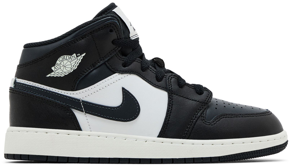 Air Jordan Grade School Retro 1 Mid 'Off Noir Toe Gs' Sneakers