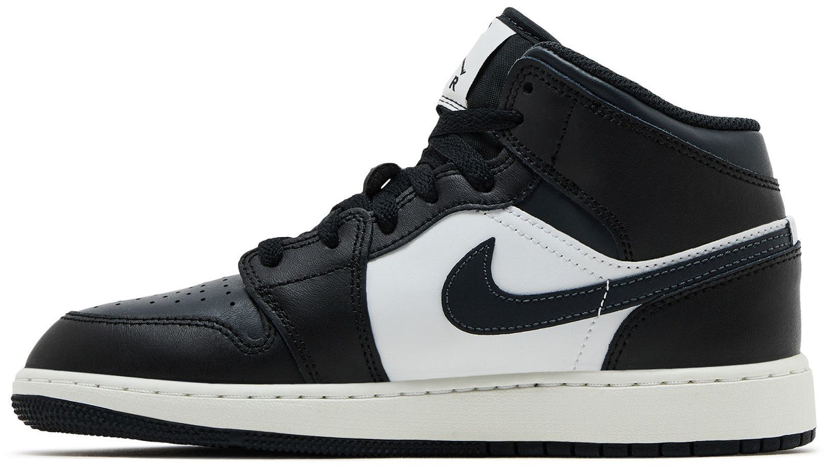 Air Jordan Grade School Retro 1 Mid 'Off Noir Toe Gs' Sneakers