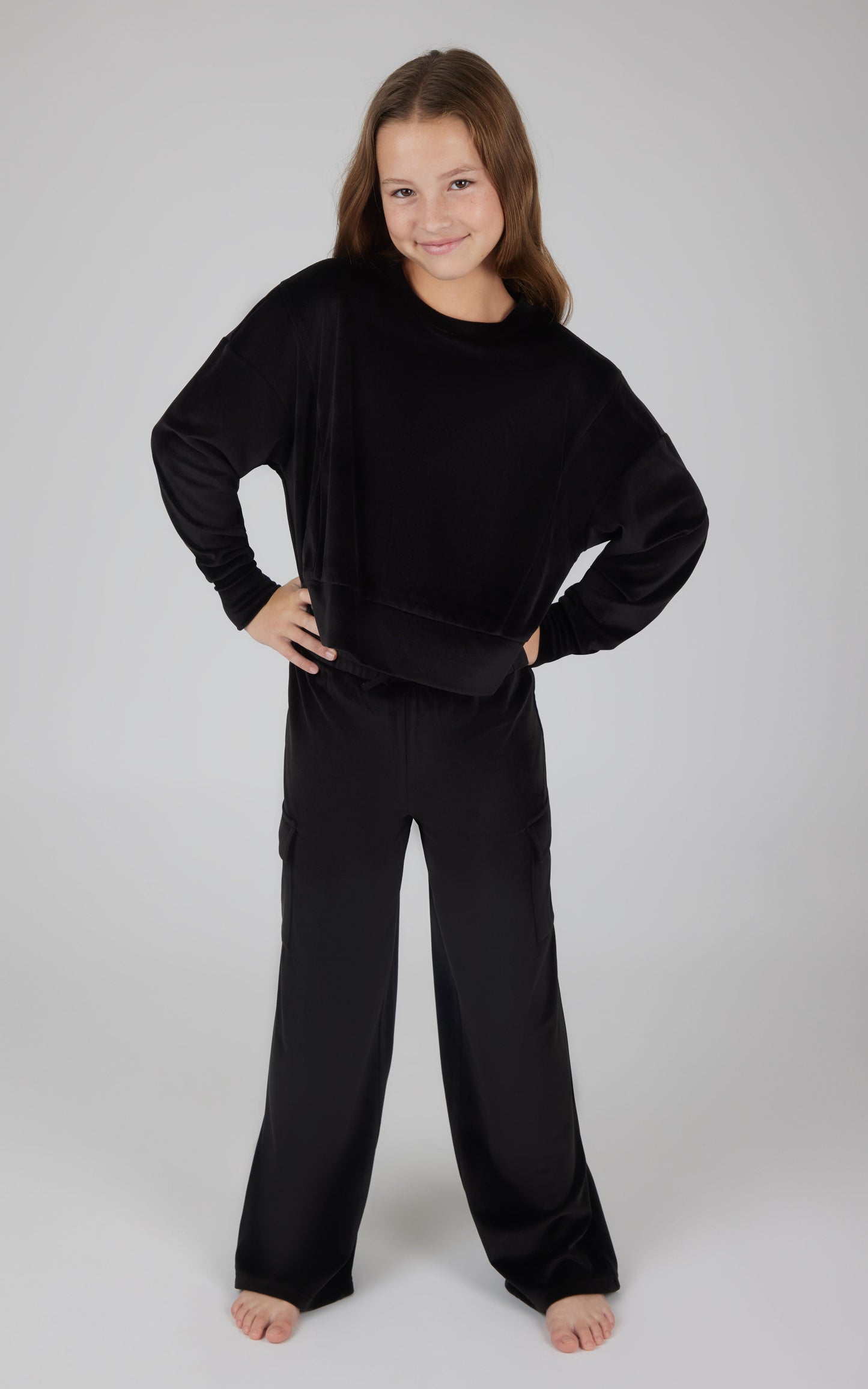 90 Degree by Reflex Girls Velour Crew Pullover With Cargo Pocket Pant