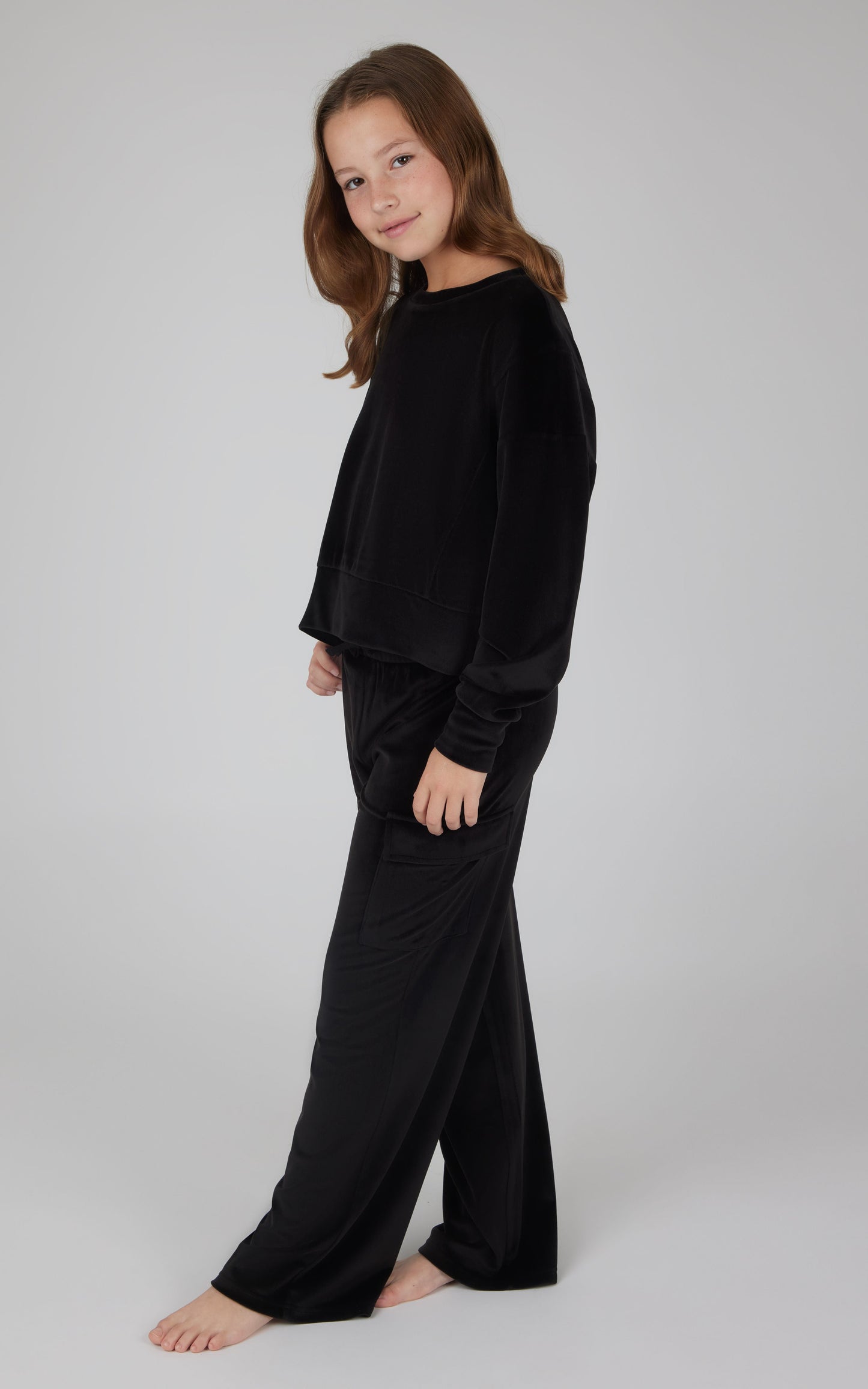 90 Degree by Reflex Girls Velour Crew Pullover With Cargo Pocket Pant