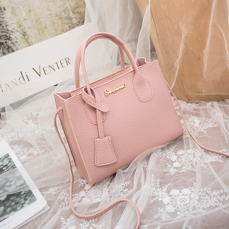 Women’s Personality Messenger Mobile Phone Bag | High-Sense One-Shoulder Mini Crossbody | Trendy Minimalist Multi-Functional Phone Purse | Luxury-Label Statuesque Travel Pouch | 2026 High-Fashion Radiant Urban Accessory