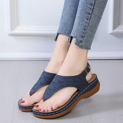 Women’s Casual Wedge Heel Flip-Flops | Solid Color Summer Platform Sandals | Comfortable Beach Thong Sandals with Arch Support | Lightweight Outdoor Wedge Sandals
