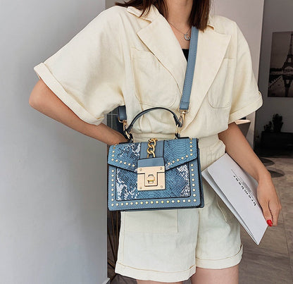 Women’s Fashion Alligator Pattern Shoulder Bag | High-Sense Faux Leather Underarm Bag | Trendy Minimalist Crocodile Texture Handbag | Luxury-Label Statuesque Daily Carry | 2026 High-Fashion Radiant Urban Essential