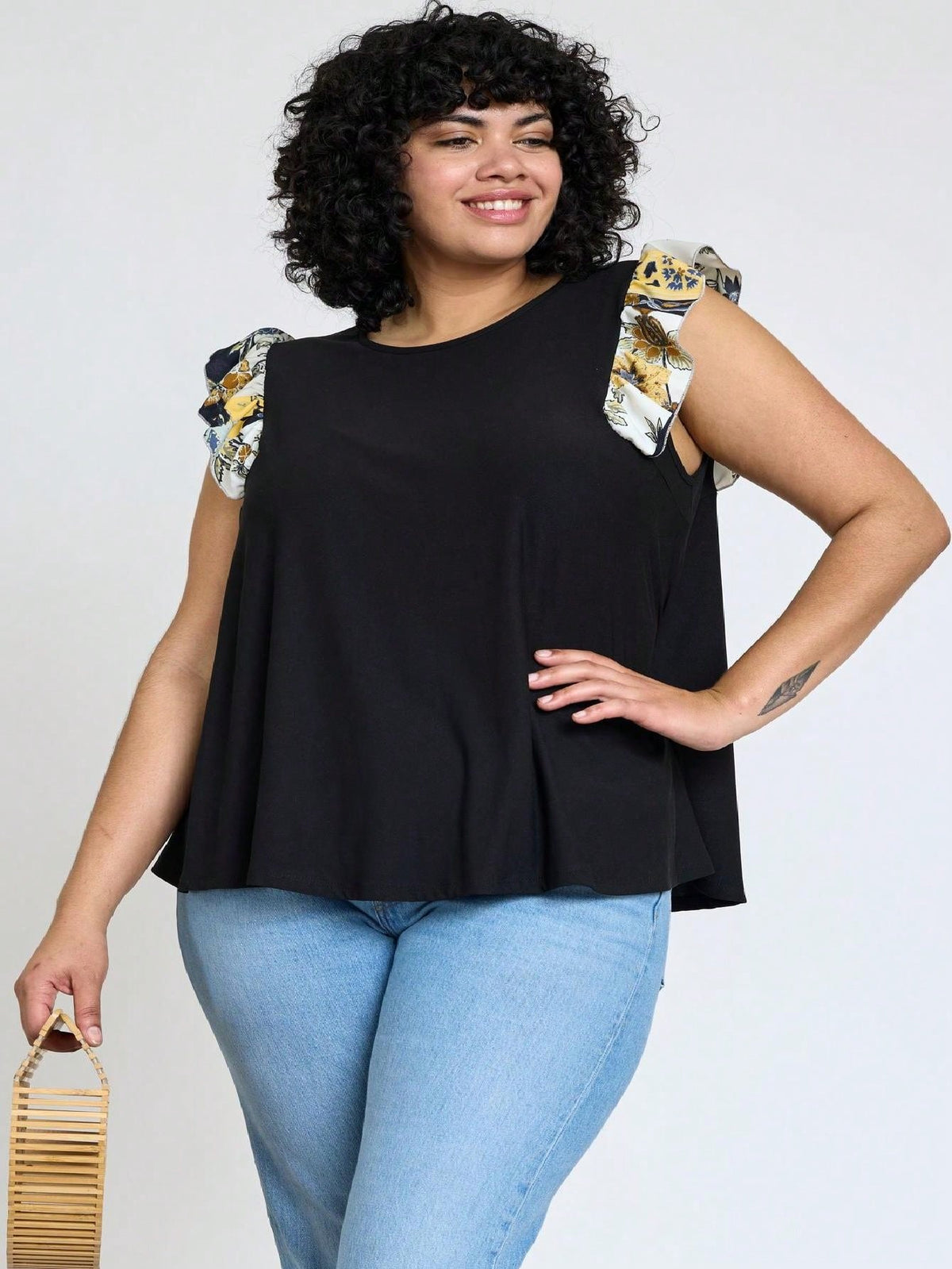Contrast Ruffle Trim Floral  Flutter Cap Sleeve Top For Leggings Shorts And Jeans  | 7 Colors | S-3X