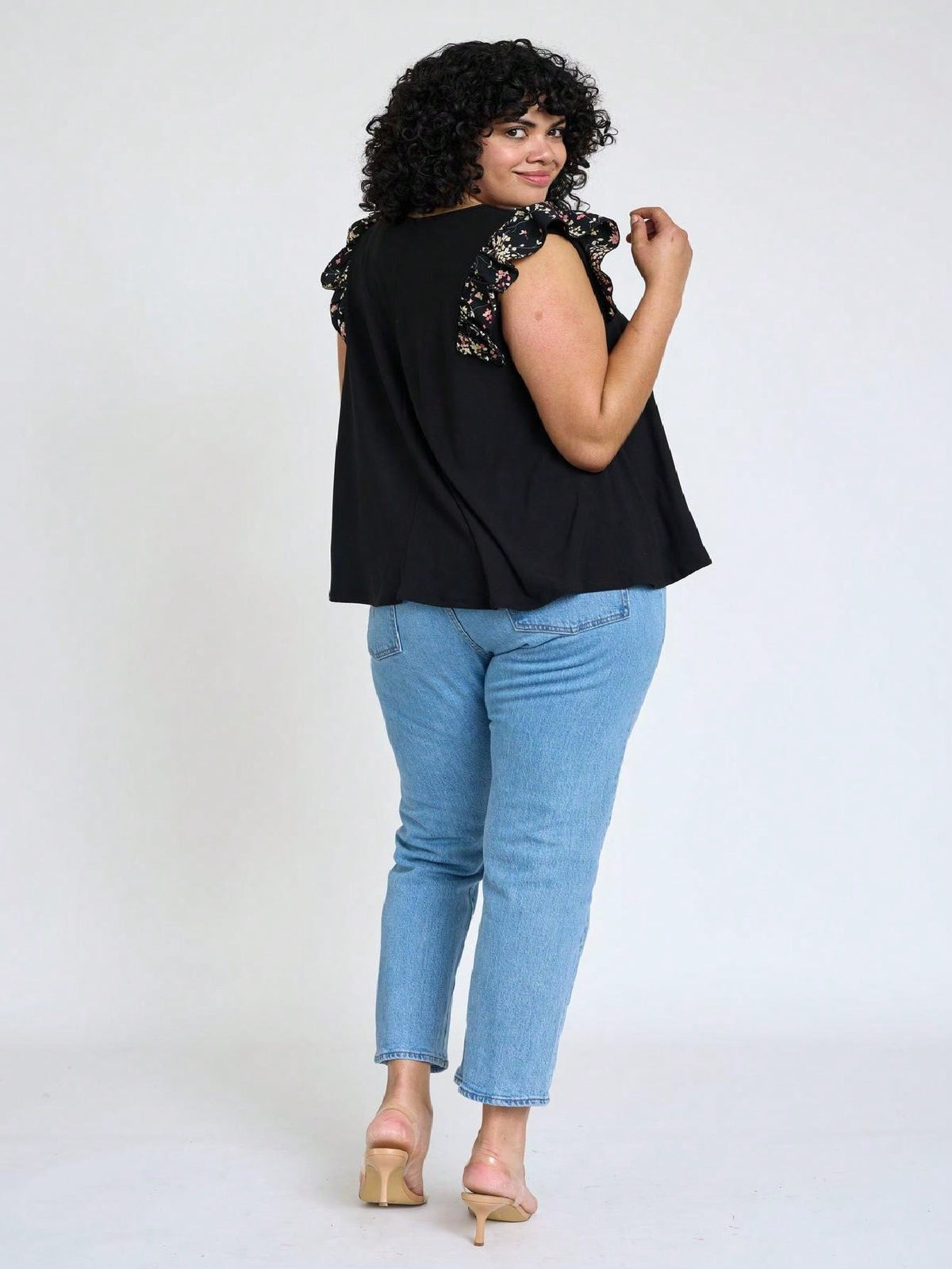 Contrast Ruffle Trim Floral  Flutter Cap Sleeve Top For Leggings Shorts And Jeans  | 7 Colors | S-3X
