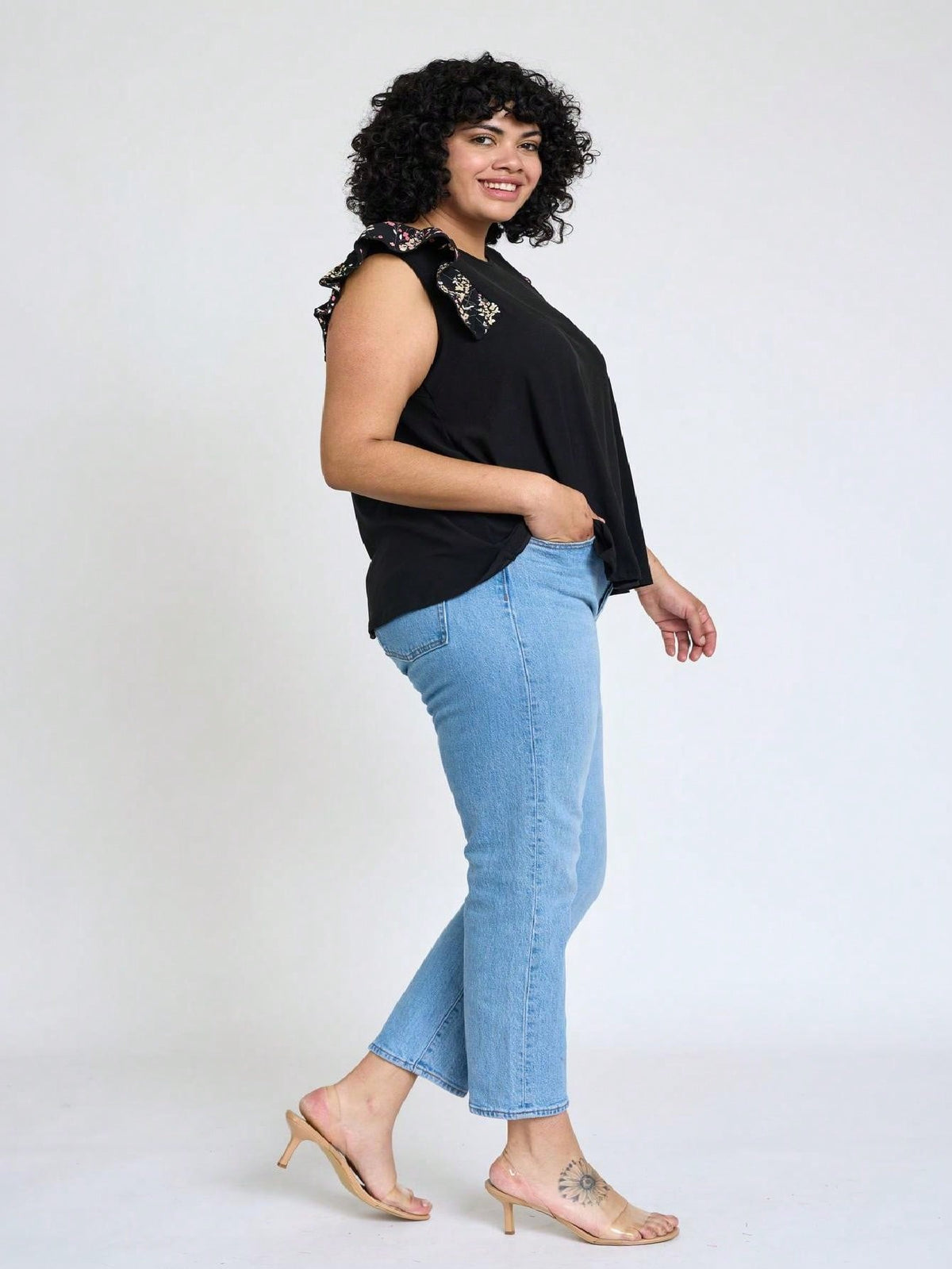 Contrast Ruffle Trim Floral  Flutter Cap Sleeve Top For Leggings Shorts And Jeans  | 7 Colors | S-3X