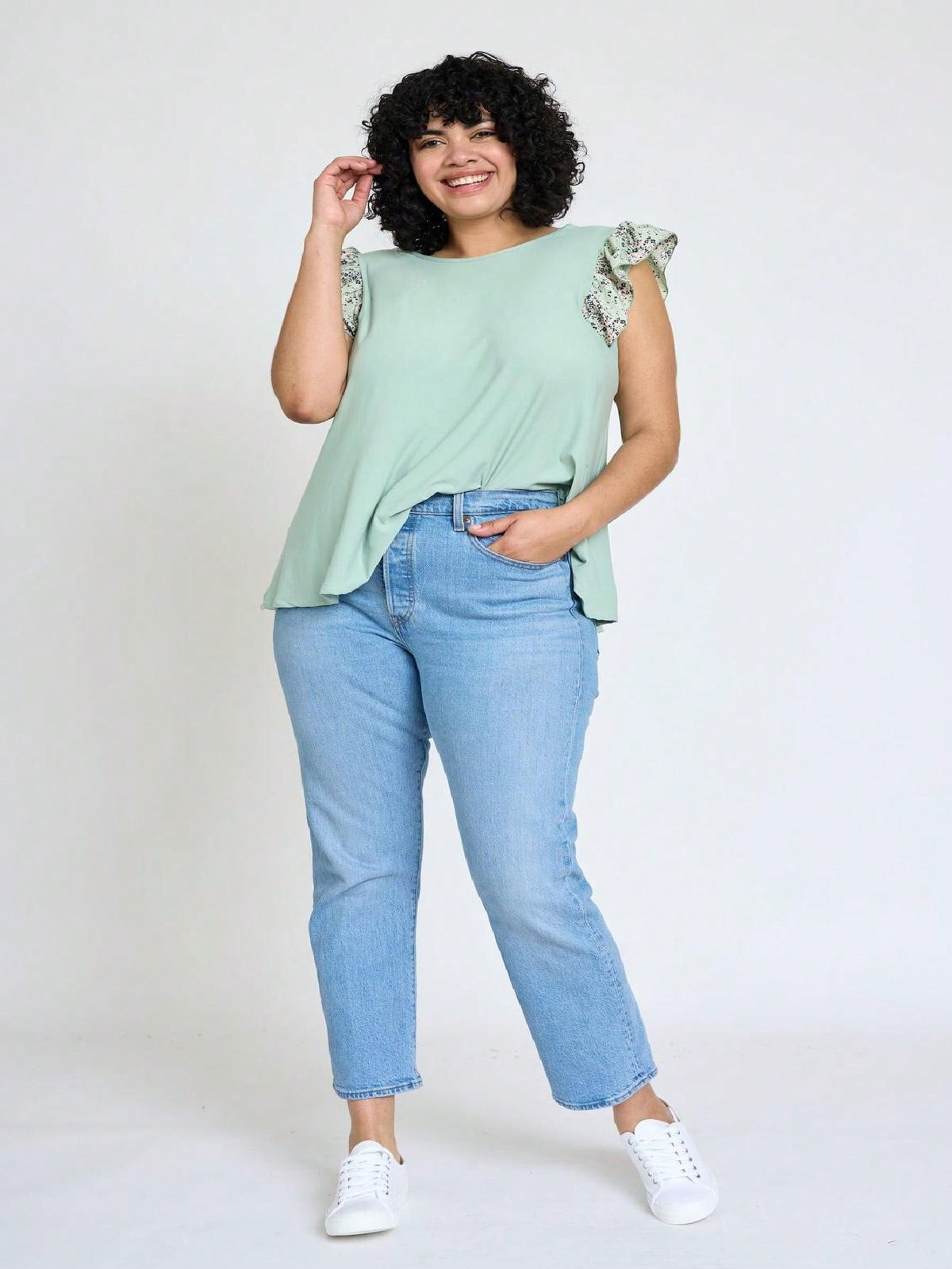 Contrast Ruffle Trim Floral  Flutter Cap Sleeve Top For Leggings Shorts And Jeans  | 7 Colors | S-3X