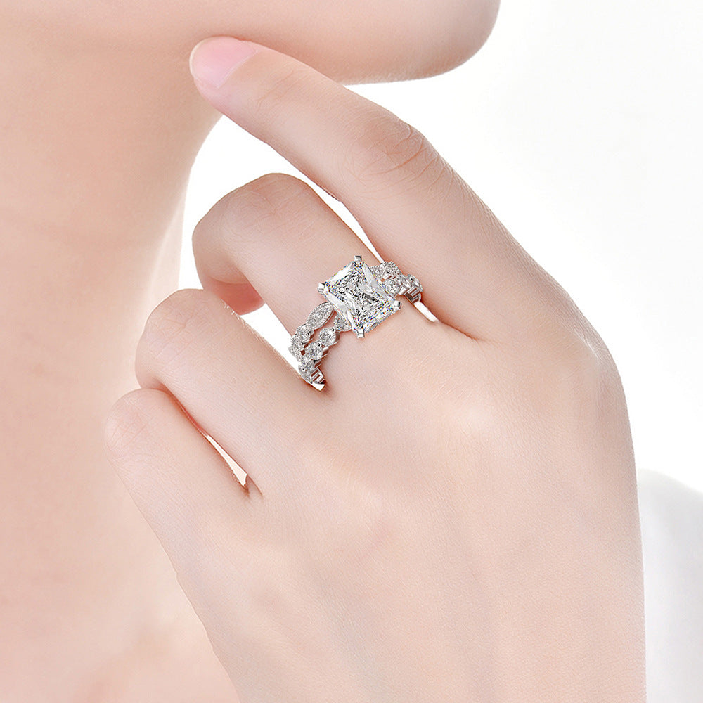 Luxury High Carbon Diamond Ring | High-Sense Crystalline Engagement Ring | Trendy Minimalist Multi-Faceted Gemstone Ring | Luxury-Label Statuesque Radiant Accessory | 2026 High-Fashion Emerald-Luxe Essential