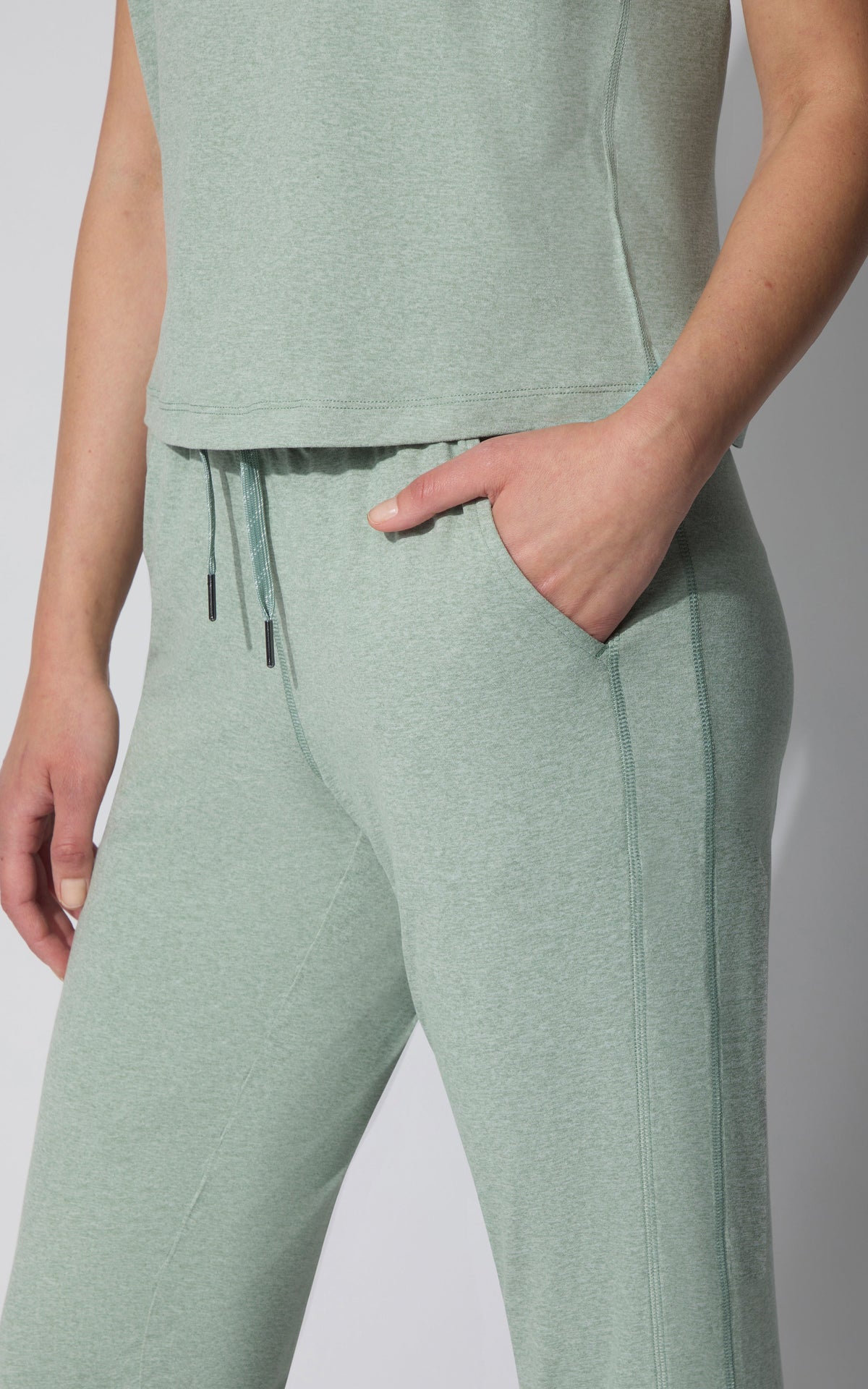 90 Degree by Reflex Cationic Jersey Short Sleeve & Jogger Set