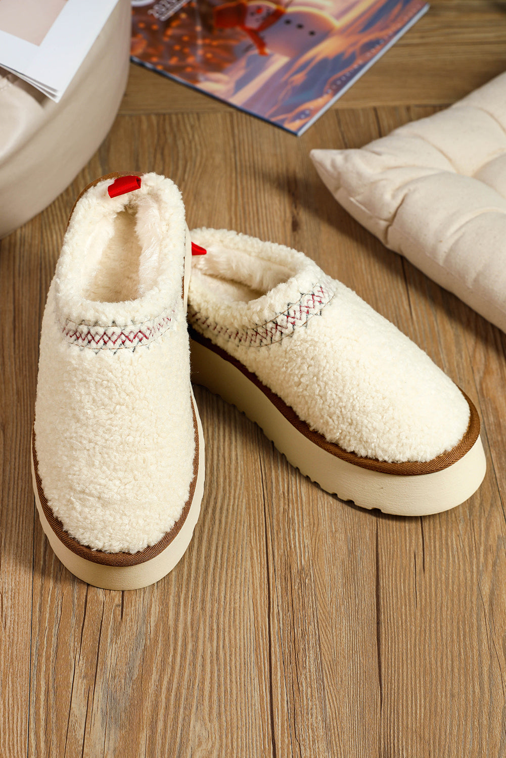 Threaded Pear Olivia Thick Sole Slippers
