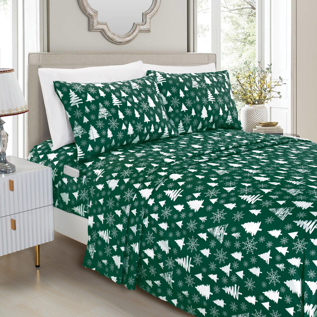 Elegant Comfort 6-Piece Christmas & Holiday Sheet Set - Soft as a Hotel Premium Quality