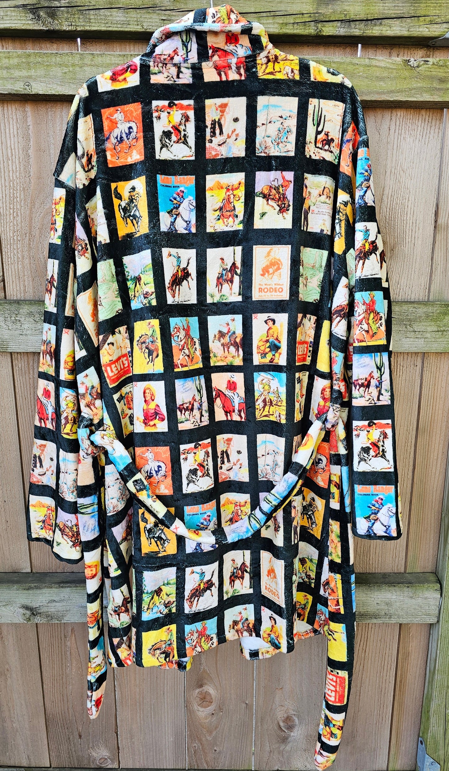 Baha Ranch Vintage Cowboy Collage Western Robe