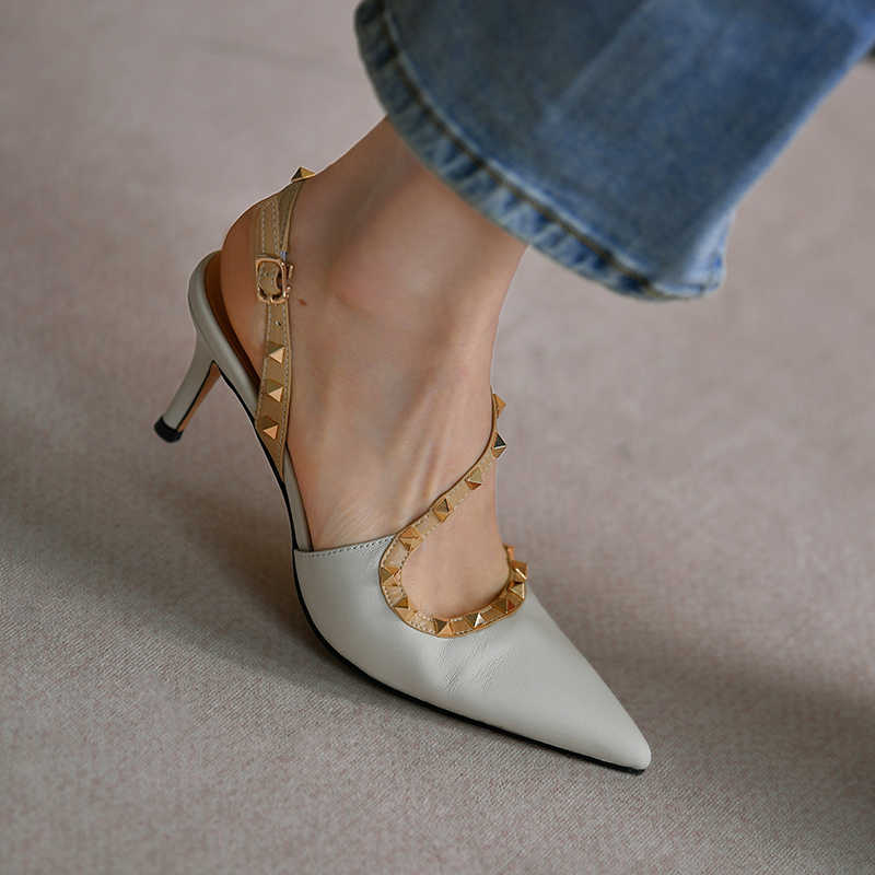 Sheepskin Pointed-Toe Stiletto Heel Shoes | High-Sense Side-Empty High Heel Sandals | Trendy Minimalist Luxury Leather Pumps | Luxury-Label Statuesque Radiant Footwear | 2026 High-Fashion Emerald-Luxe Essential