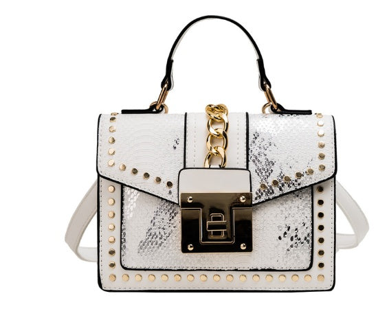 Women’s Fashion Alligator Pattern Shoulder Bag | High-Sense Faux Leather Underarm Bag | Trendy Minimalist Crocodile Texture Handbag | Luxury-Label Statuesque Daily Carry | 2026 High-Fashion Radiant Urban Essential