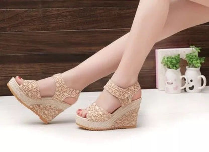 Women’s Flat-Bottom High-Heel Sandals | Comfortable Platform Wedge Sandals | High-Sense Summer Open-Toe Heels | Elegant Lightweight Daily Casual Sandals