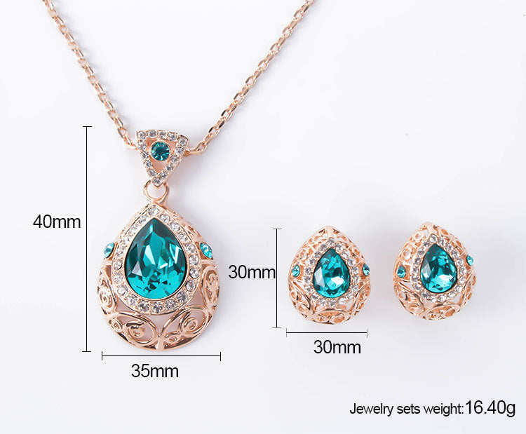 Elegant Hollow Pattern Jewelry Set | Intricate Cut-Out Necklace & Earrings Suite | Modern Filigree Statement Jewelry for Women | Luxury Lightweight Patterned Jewelry Set