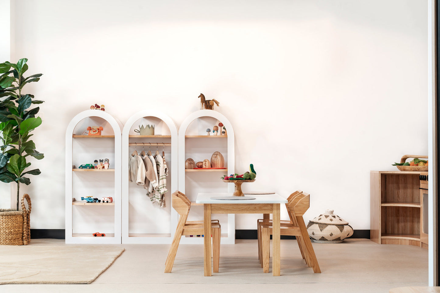 Arched Shelf (White + Natural) – 4-Tier Open Storage