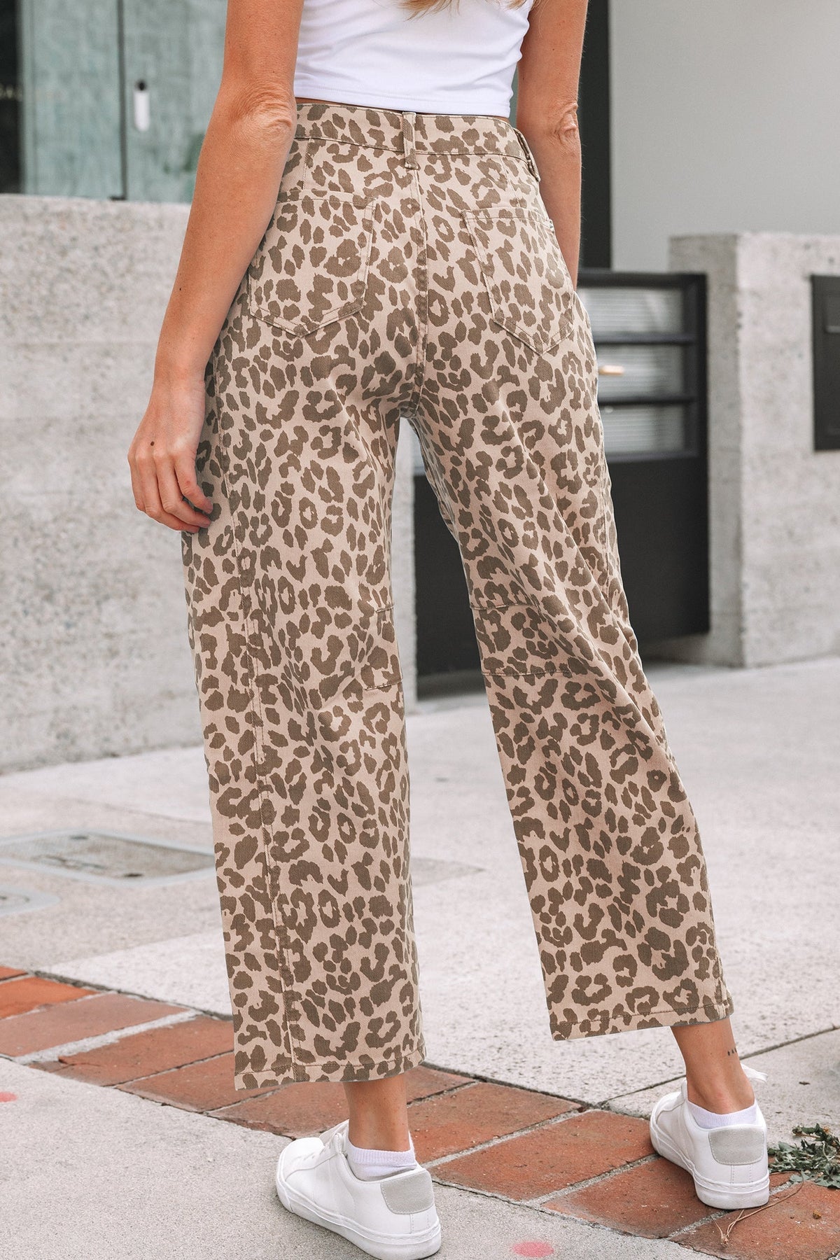 Threaded Pear Winnie Print Straight Loose Jeans