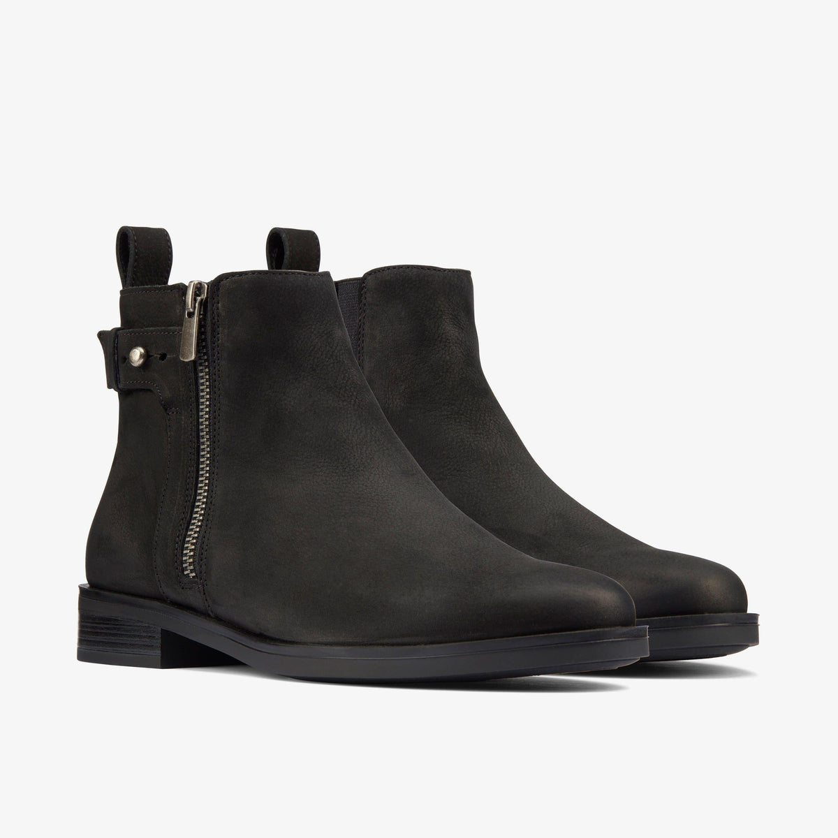 Clarks Women's Memi Lo Booties