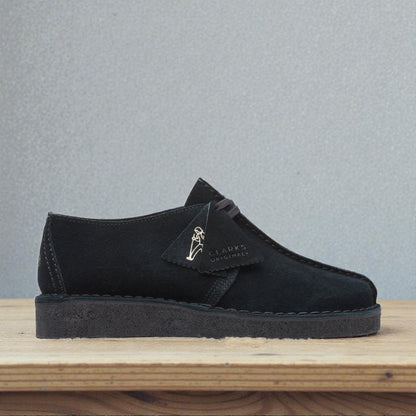 Clarks Women's Desert Trek Slip On Shoes
