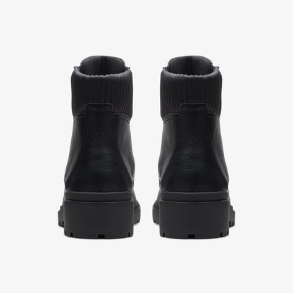 Clarks Women's Calla Zip Booties