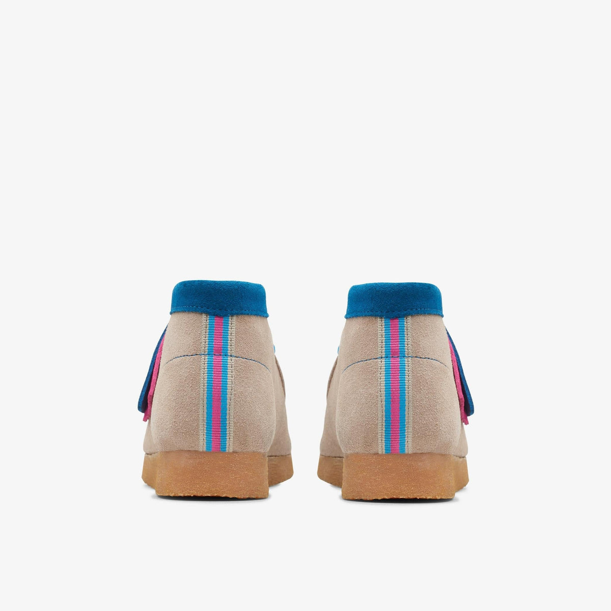 Clarks Youth Wallabeebooto Wide Width Shoes