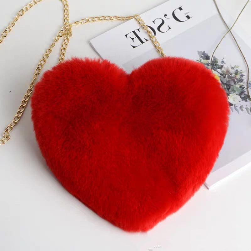Women’s Love Heart Plush Chain Shoulder Bag | High-Sense Valentine’s Party Handbag | Trendy Minimalist Faux Fur Statement Purse | Luxury-Label Statuesque Radiant Accessory | 2026 High-Fashion Emerald-Luxe Essential