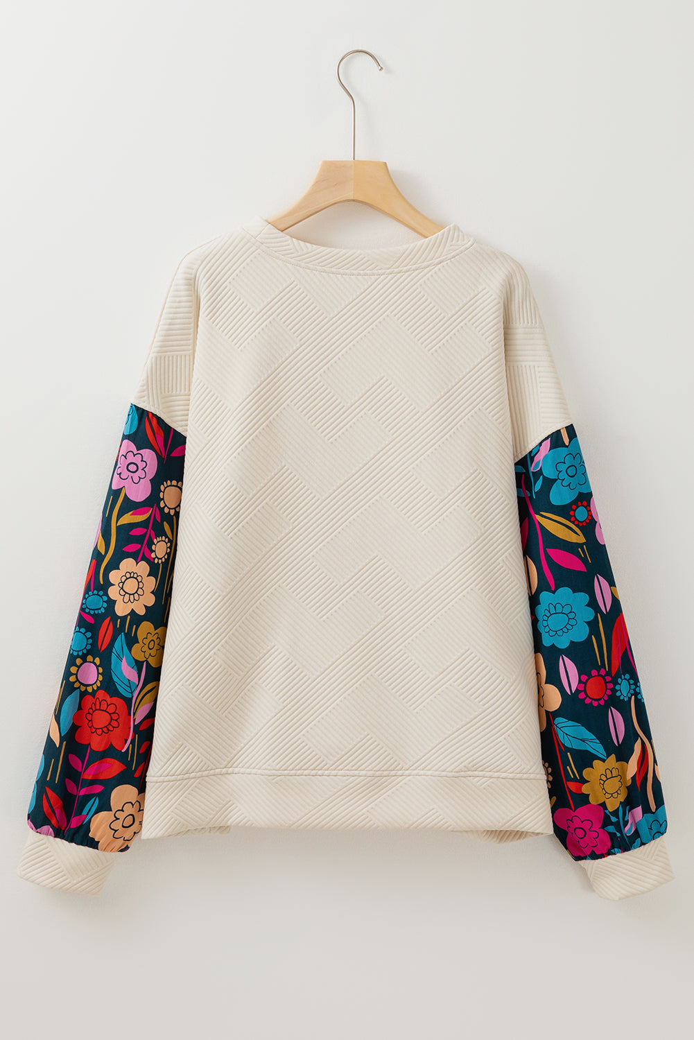 Threaded Pear White Floral Patchwork Sleeve Textured Plus Size Pullover Top