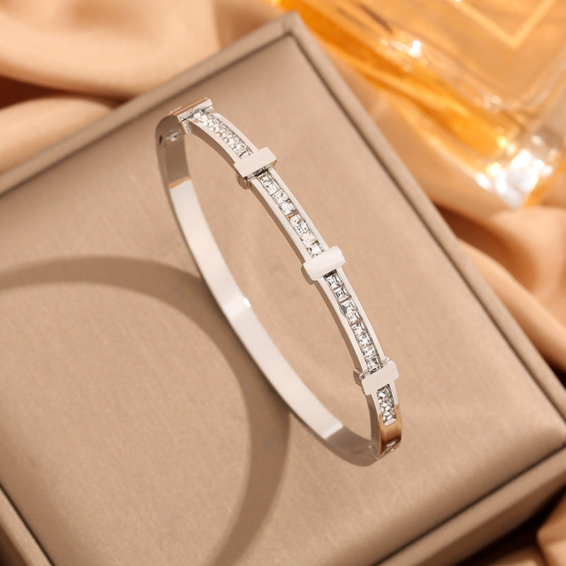 Rhinestone Double-Layer Zircon Bracelet | High-Sense Geometric Open Bangle | Trendy Minimalist Sparkling Clavicle Jewelry | Luxury-Label Adjustable Zircon Bracelet | 2026 High-Fashion Radiant Women’s Accessories