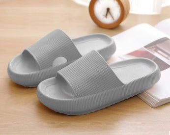 Soft Home Couple Slippers | High-Sense Minimalist Indoor Slides | Trendy Comfortable Non-Slip House Shoes | Luxury-Label Plush Couple Footwear | 2026 High-Fashion Quiet Luxury Home Slippers