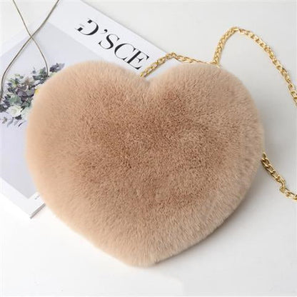 Women’s Love Heart Plush Chain Shoulder Bag | High-Sense Valentine’s Party Handbag | Trendy Minimalist Faux Fur Statement Purse | Luxury-Label Statuesque Radiant Accessory | 2026 High-Fashion Emerald-Luxe Essential