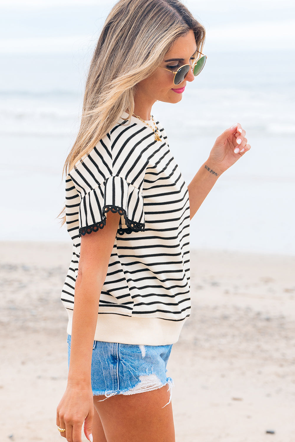 Threaded Pear Naya Scallop Lace Trim Ruffle Short Sleeves Top