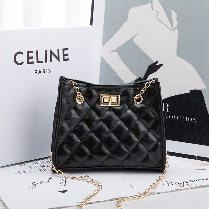 Women’s Mini Chain Shoulder Bag | Luxury Small Square Crossbody Bag | Trendy Designer Petite Handbag | Elegant Metallic Chain Mini Purse for Evening & Casual Wear