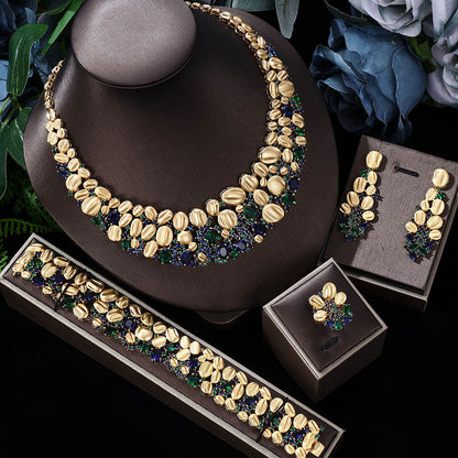 Luxurious Exaggerated Bridal Jewelry Set | Bold Statement Necklace & Earring Wedding Suite | Fashionable High-Impact Crystal Jewelry for Brides | Grand Gala Jewelry Set