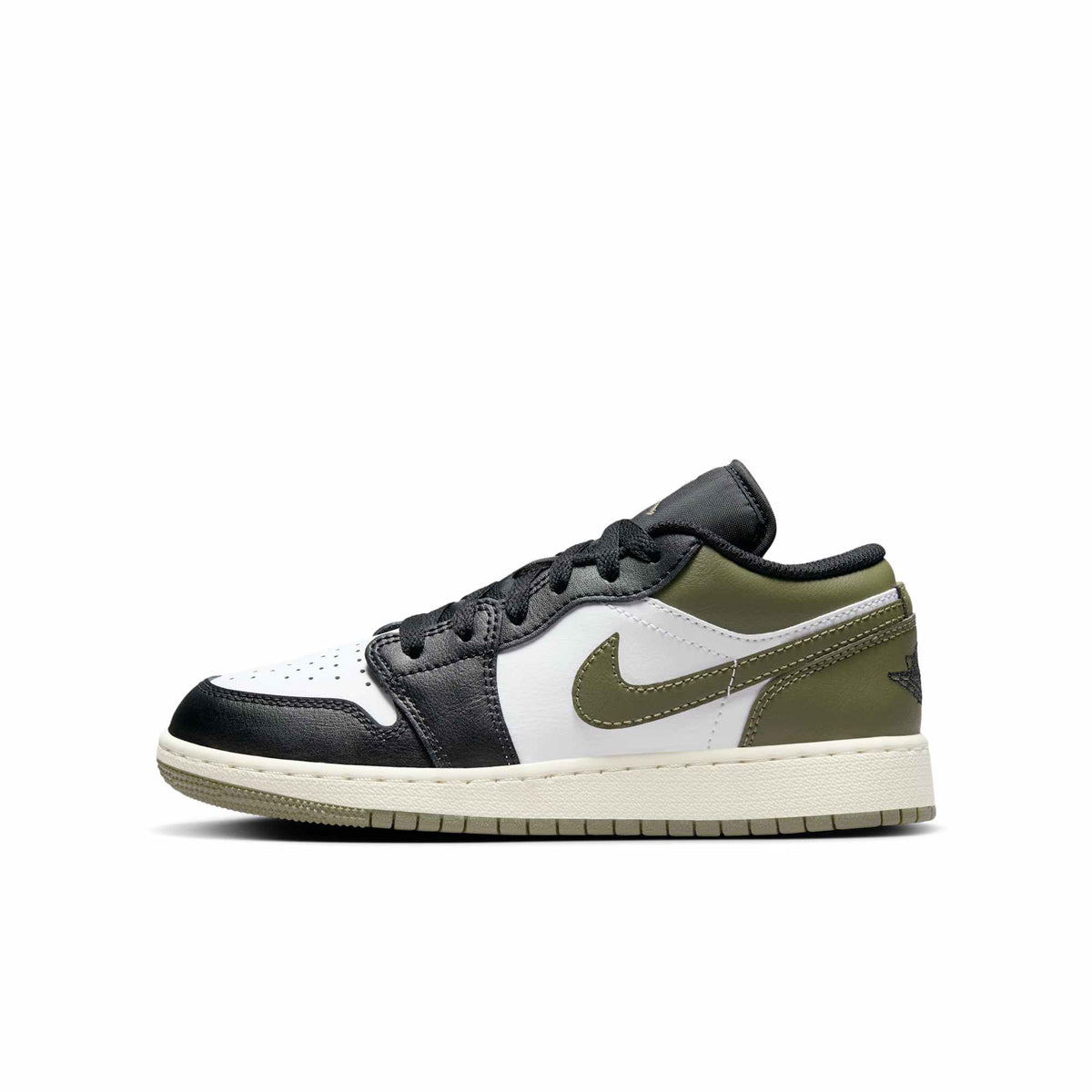 Air Jordan Grade School Retro 1 Low Sneakers