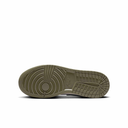 Air Jordan Grade School Retro 1 Low Sneakers