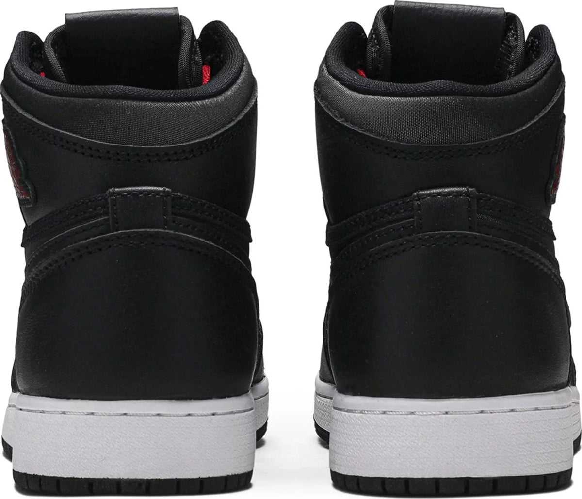 Air Jordan Grade School Retro 1 High Og 'Black Satin Gym Red Black' Gs Sneakers