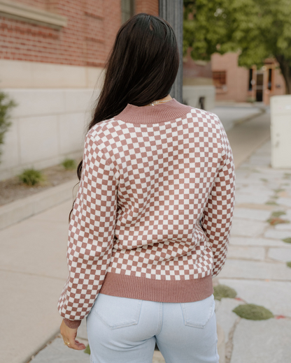 Arlo Checkered Sweater - Brown