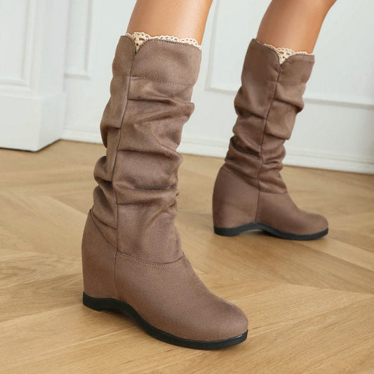 Women’s Premium Suede Platform High-Top Boots | Trendy Thick-Sole Lace-Up Booties | Elegant Soft Suede Streetwear Boots | High-Sense Platform Ankle Boots for Women | 2026 Winter Fashion Footwear