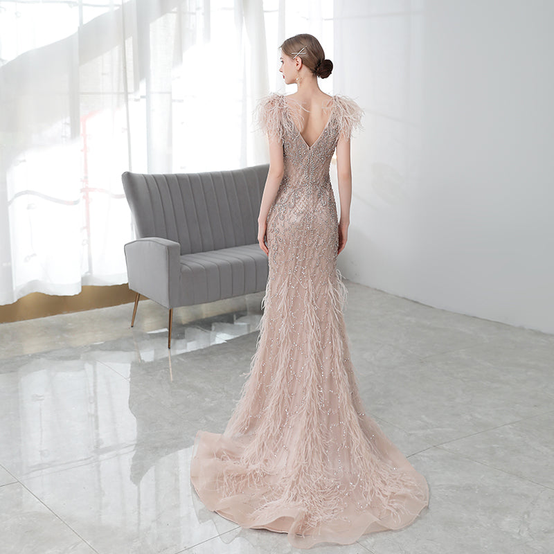 Women’s High-End Luxury Fishtail Evening Dress | High-Sense Mermaid Silhouette Gala Gown | Trendy Minimalist Formal Fishtail Dress | Luxury-Label Statuesque Radiant Ceremony Wear | 2026 High-Fashion Emerald-Luxe Essential